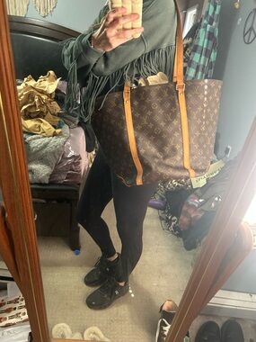 Louis Vuitton shopping sac